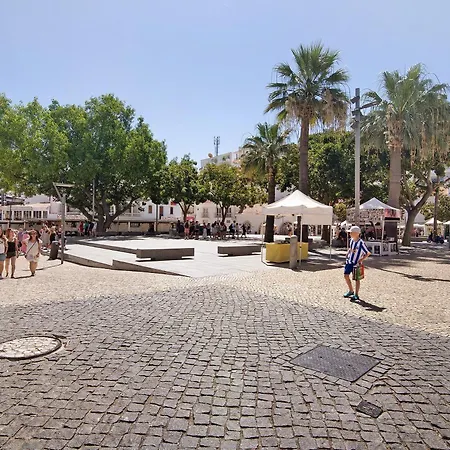 Hanna's Sunny Апартаменты