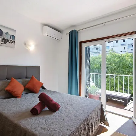 Hanna's Sunny Apartment *